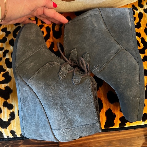 TOMS Grey Suede Wedge Ankle Booties - Picture 8 of 10